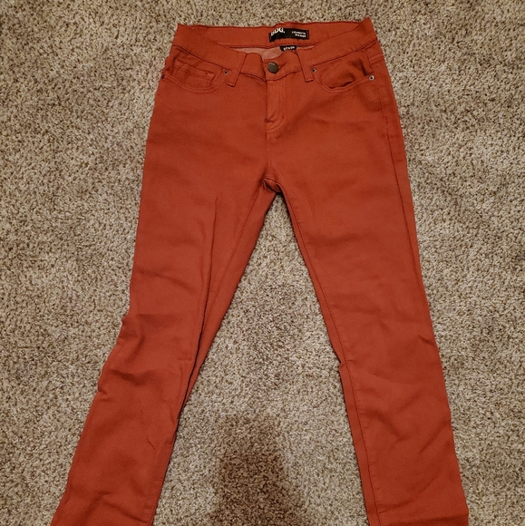 Red BDG Urban Outfitters Low Rise Jeans - Picture 1 of 5